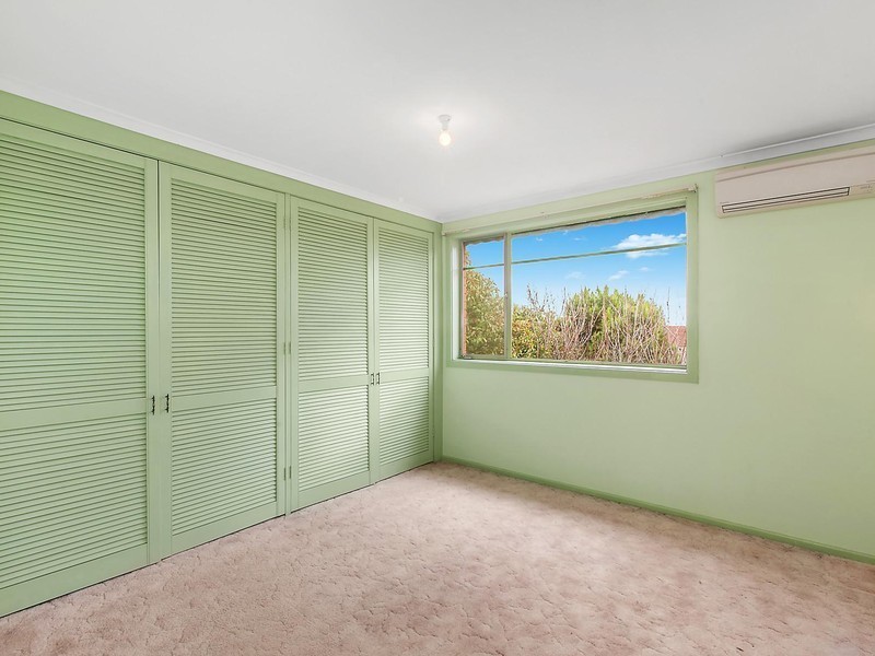 7 Huon Place, Lyons ACT 2606
