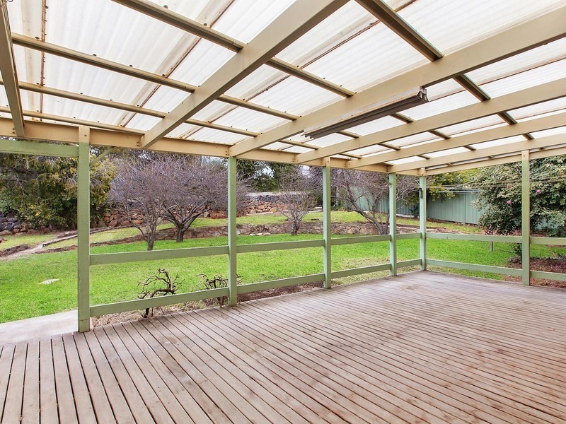 7 Huon Place, Lyons ACT 2606