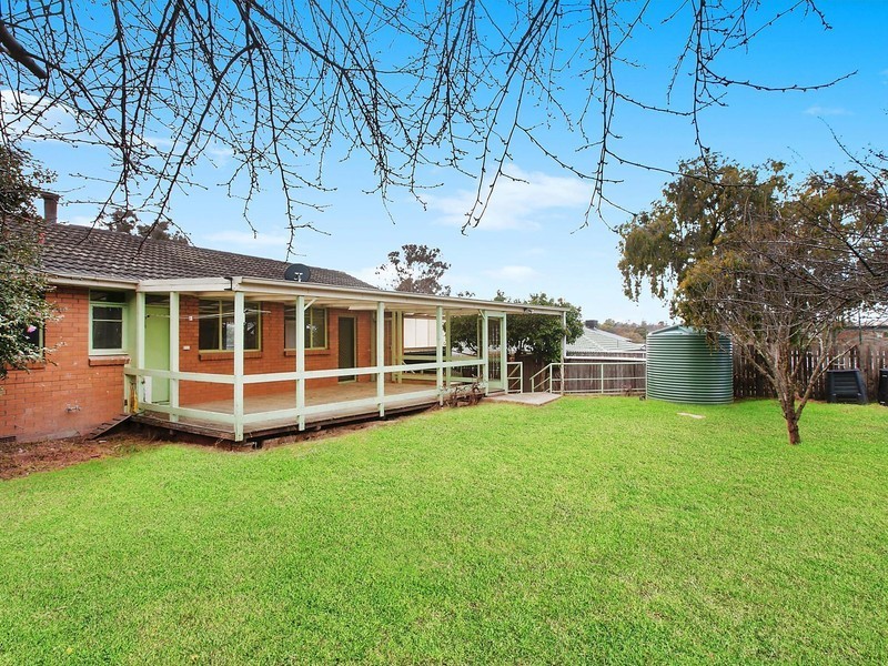 7 Huon Place, Lyons ACT 2606