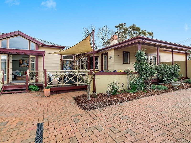 9 Hirst Avenue, Queanbeyan NSW 2620