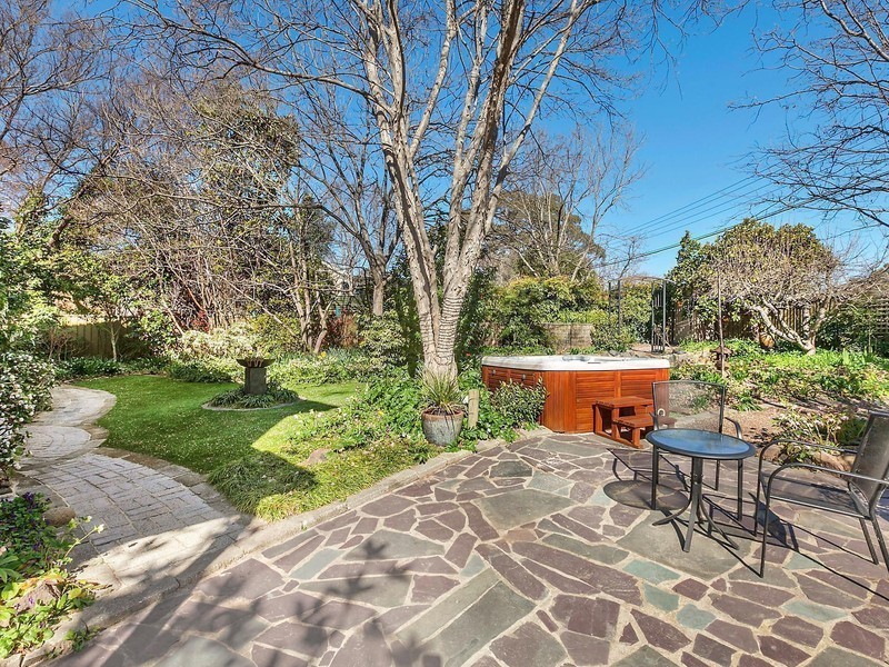 129 Lambrigg Street, Farrer ACT 2607