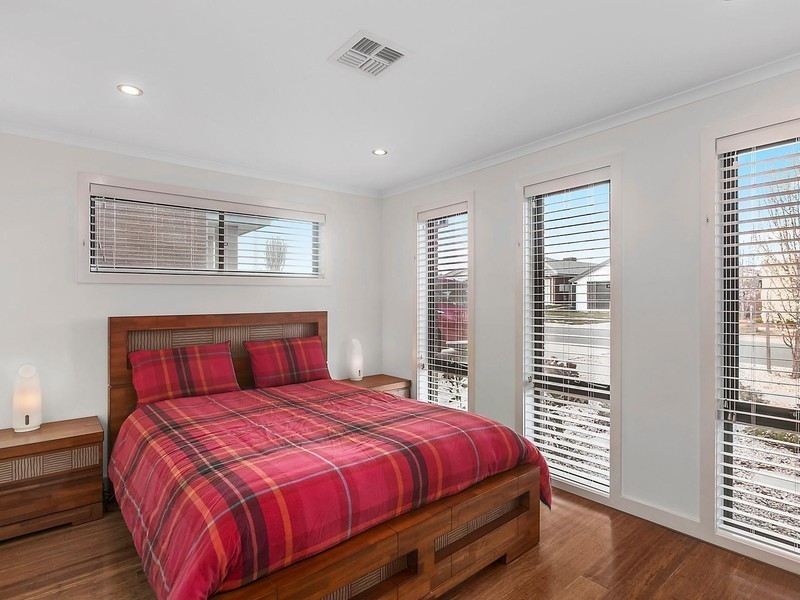 19 Syddall Street, Bonner ACT 2914