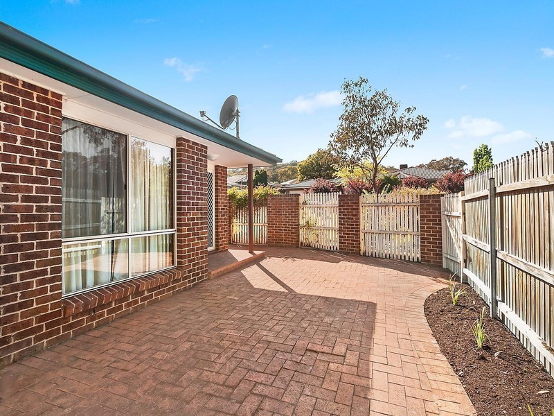 8/72 Brudenell Drive, Jerrabomberra NSW 2619