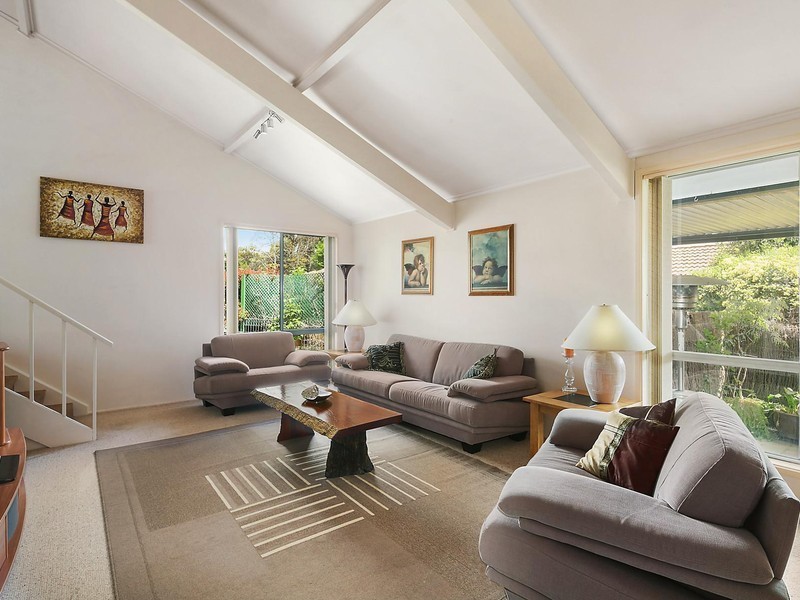 9 Cheel Place, Farrer ACT 2607
