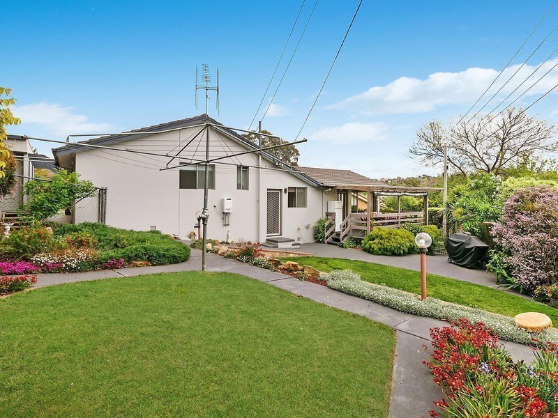9 Cheel Place, Farrer ACT 2607