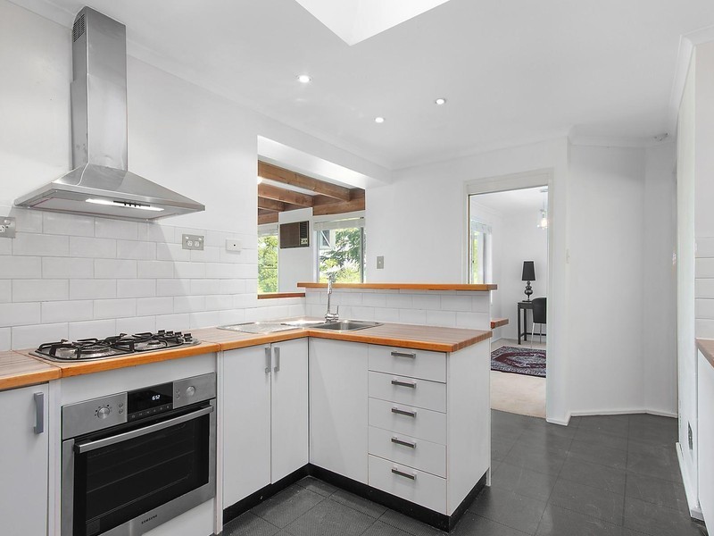 6 Bilton Place, Lyons ACT 2606