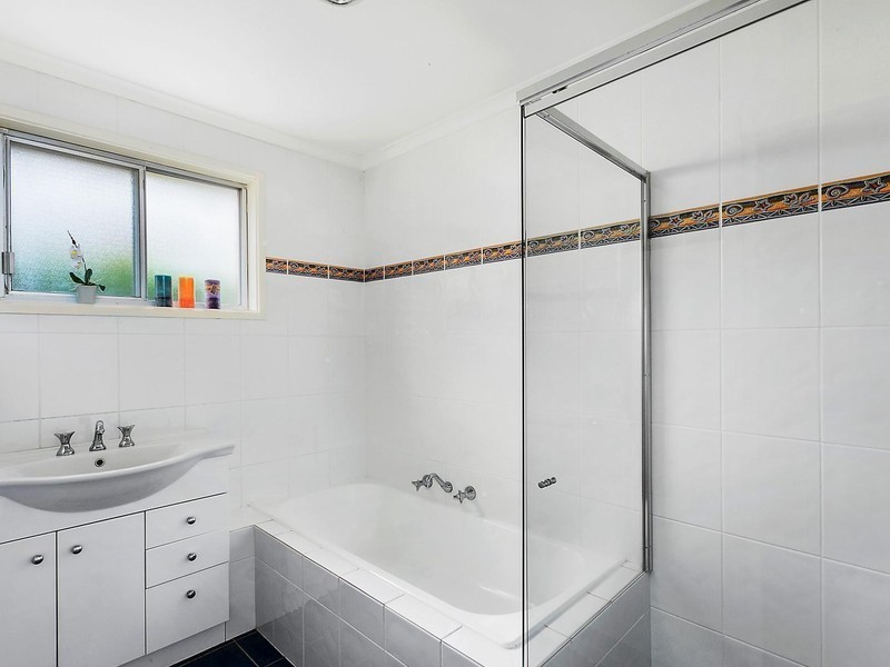 15 Waratah Street, Karabar NSW 2620