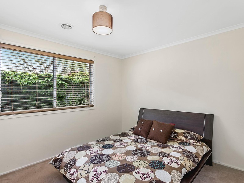 15 Waratah Street, Karabar NSW 2620
