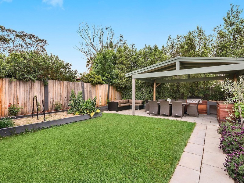 15 Waratah Street, Karabar NSW 2620
