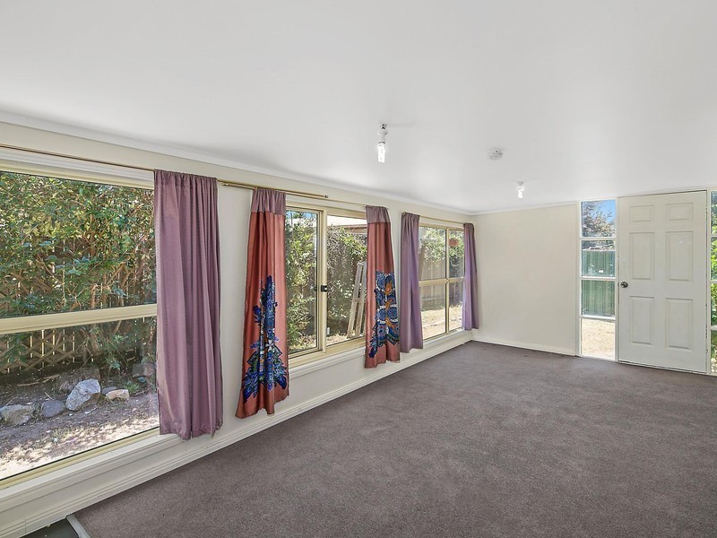 18 Marlee Place, Narrabundah ACT 2604