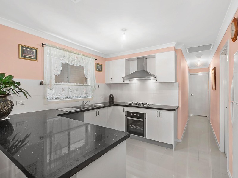 6 Rockwood Street, Casey ACT 2913