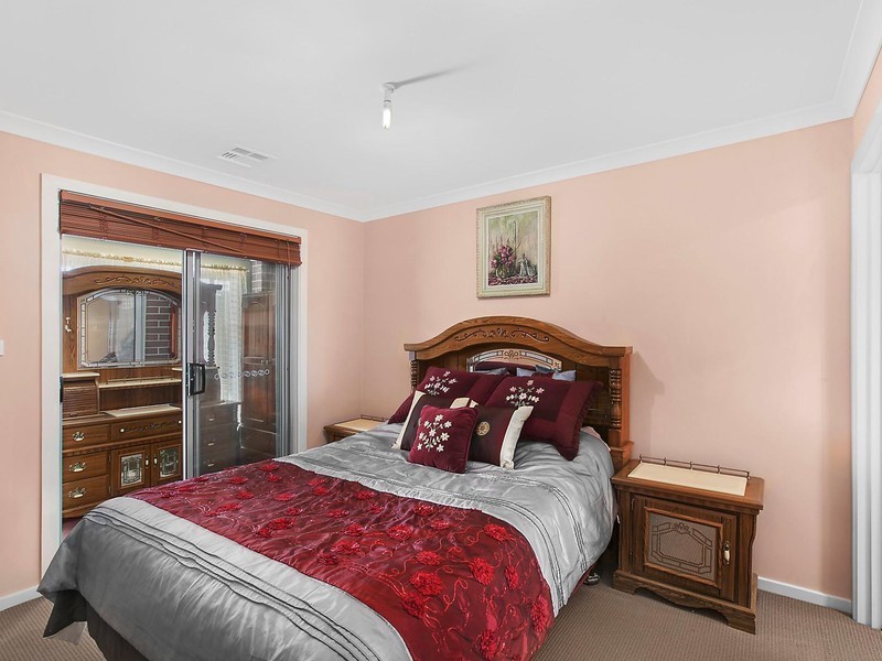 6 Rockwood Street, Casey ACT 2913