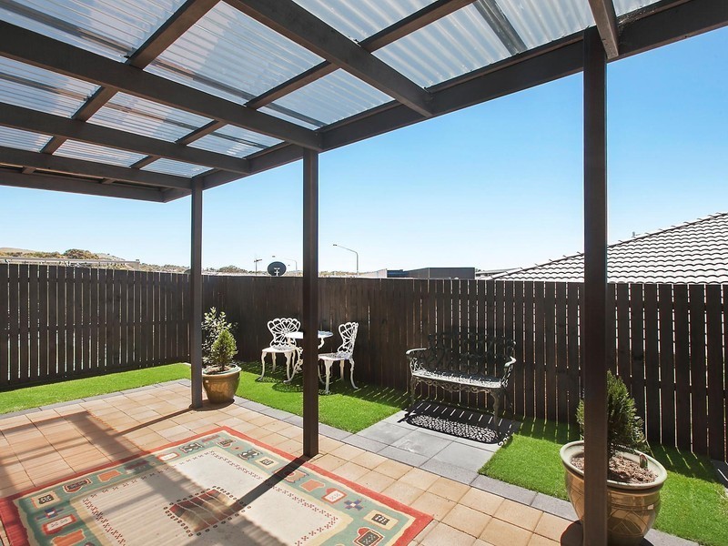 6 Rockwood Street, Casey ACT 2913