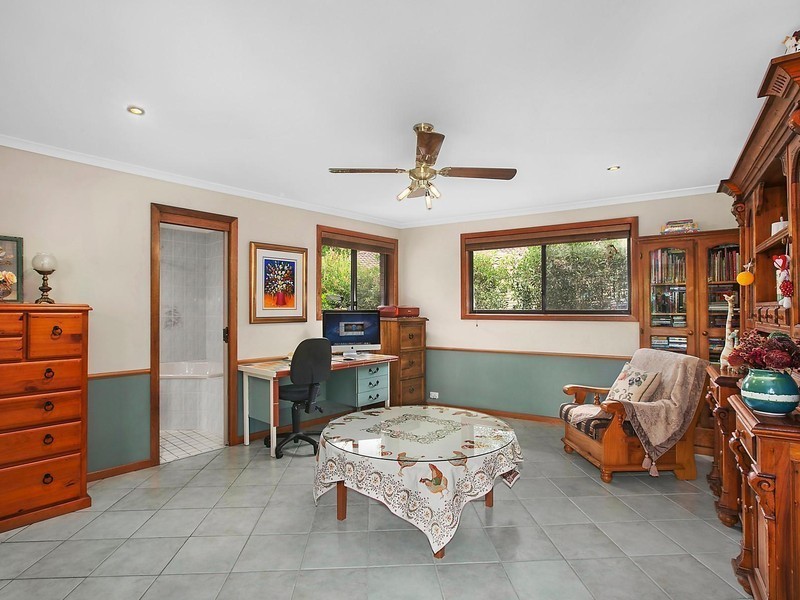 30 Max Henry Crescent, Macarthur ACT 2904