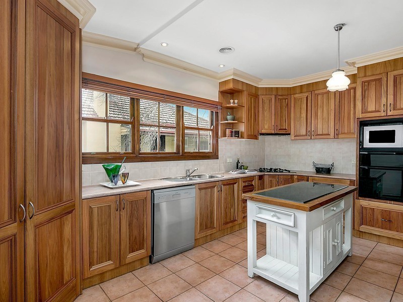 9 Hirst Avenue, Queanbeyan NSW 2620