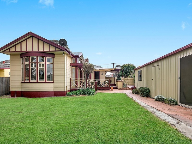 9 Hirst Avenue, Queanbeyan NSW 2620