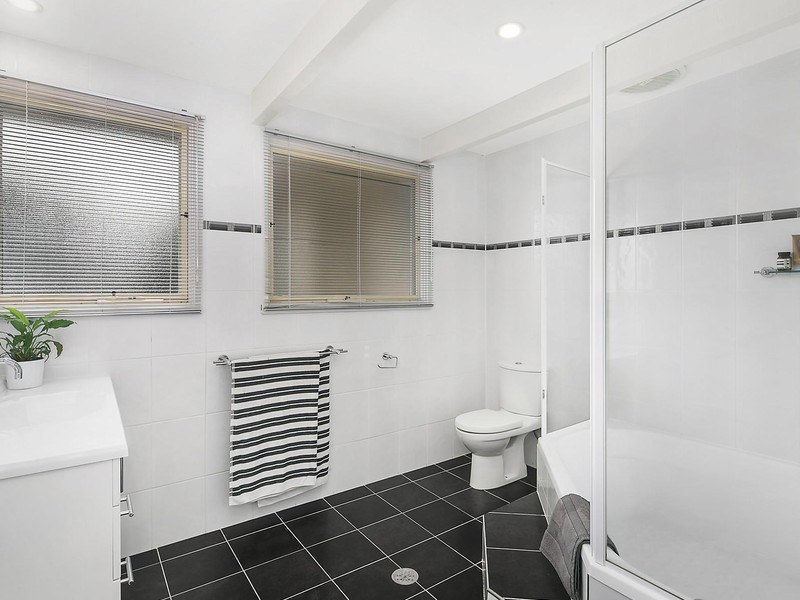 38 Dixon Drive, Holder ACT 2611