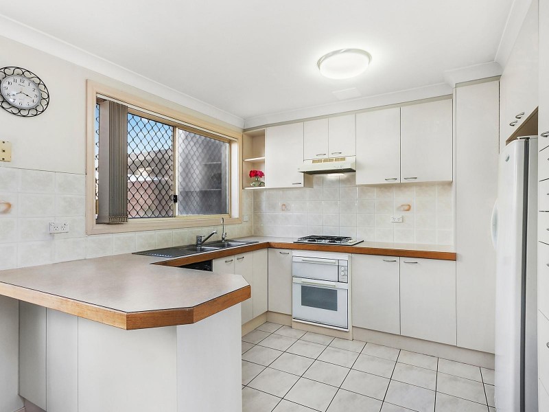 4/25 Uriarra Road, Queanbeyan NSW 2620
