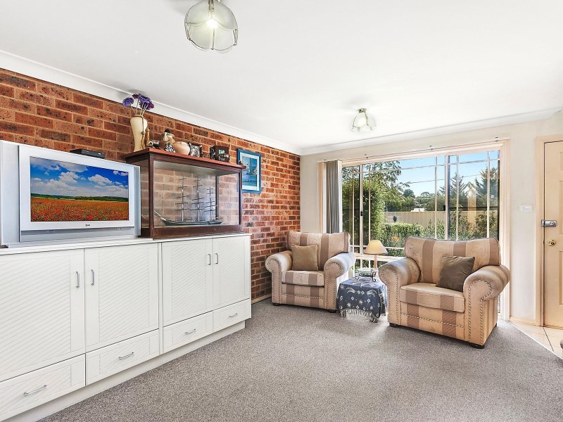 4/25 Uriarra Road, Queanbeyan NSW 2620