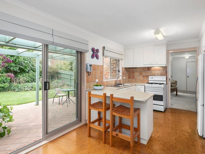 16 Allumba Street, Queanbeyan West NSW 2620