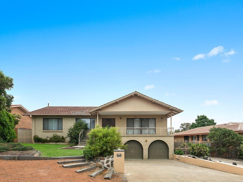 37 Carr Crescent, Wanniassa ACT 2903