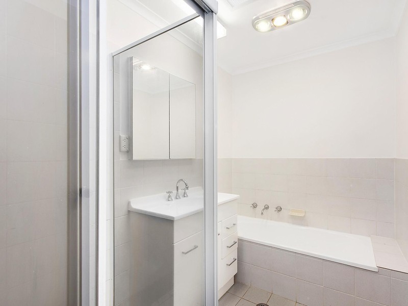 4/24 Beazley Street, Calwell ACT 2905