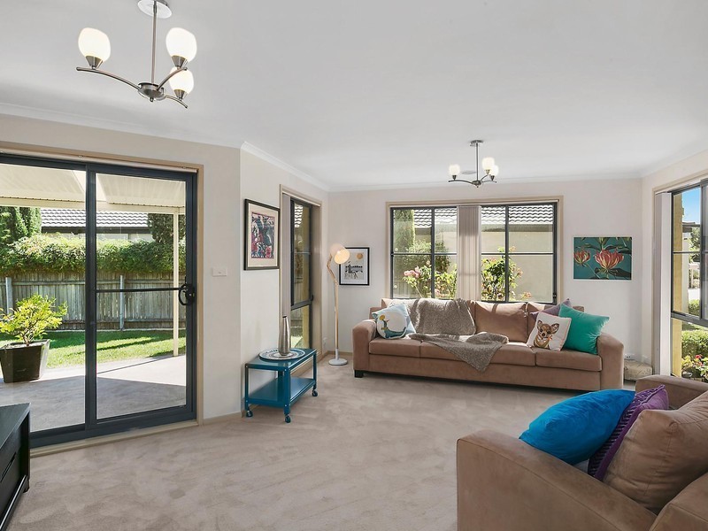 8 Tooroonga Crescent, Jerrabomberra NSW 2619