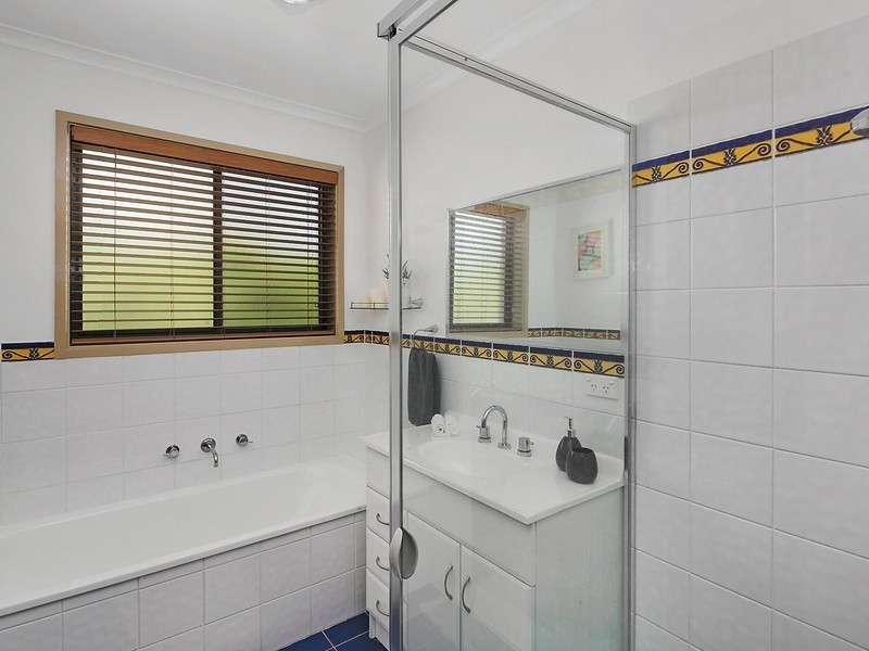 8 Tooroonga Crescent, Jerrabomberra NSW 2619