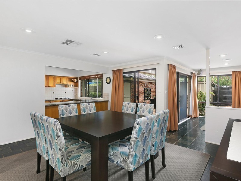 24 Hammond Close, Oxley ACT 2903