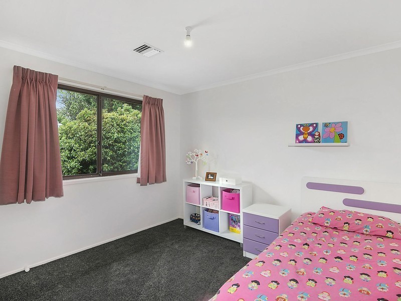 24 Hammond Close, Oxley ACT 2903