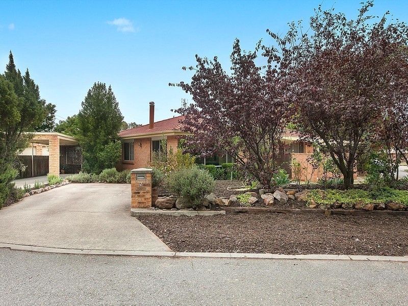2 Eales Place, Kambah ACT 2902
