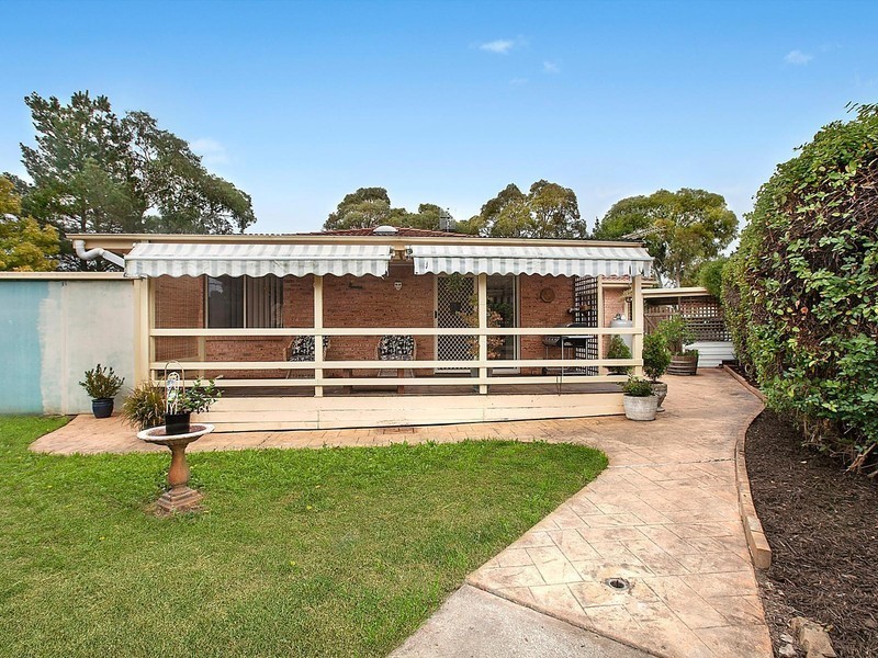 2 Eales Place, Kambah ACT 2902