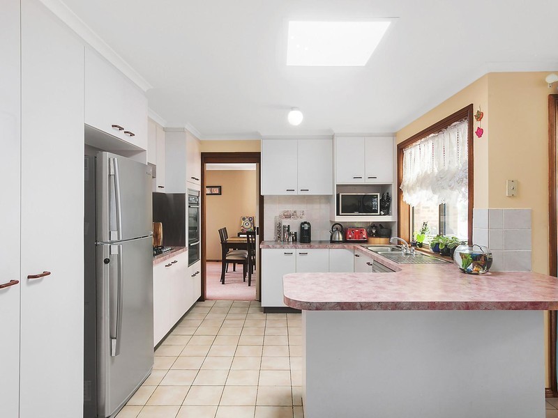 137 Bicentennial Drive, Jerrabomberra NSW 2619