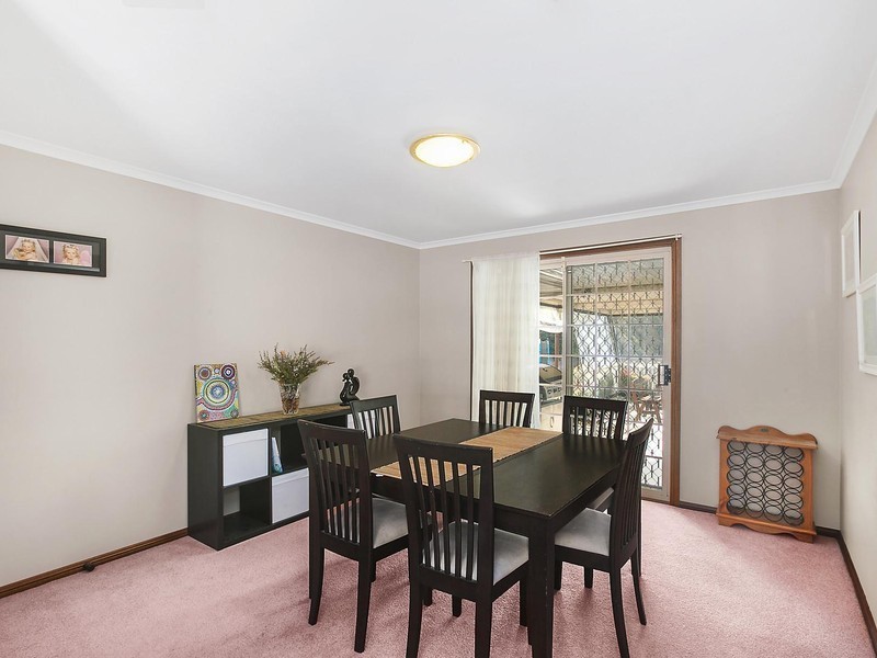 137 Bicentennial Drive, Jerrabomberra NSW 2619