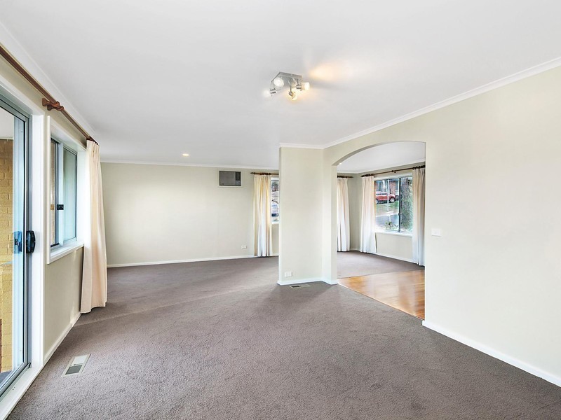 55 Ragless Circuit, Kambah ACT 2902