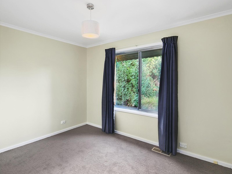55 Ragless Circuit, Kambah ACT 2902