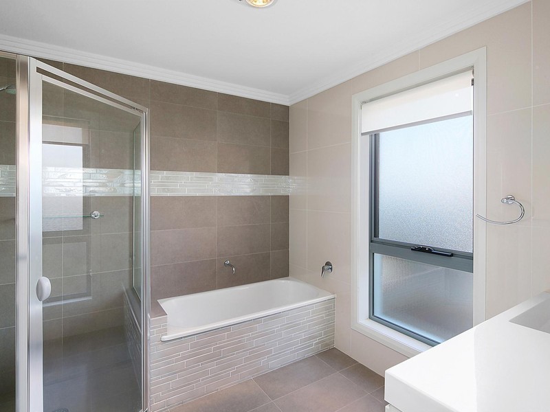 79 Waterfall Drive, Jerrabomberra NSW 2619