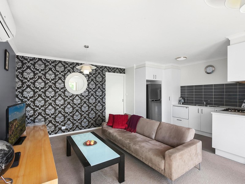 9/2 Neil Currie Street, Casey ACT 2913