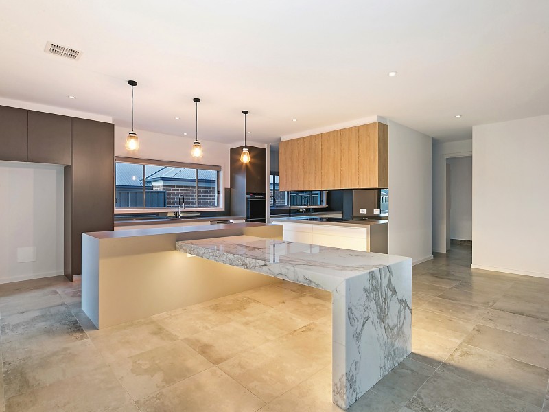 19 Carl Street, Googong NSW 2620