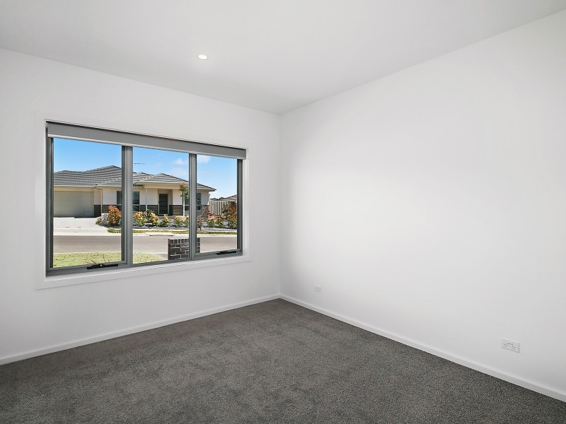 19 Carl Street, Googong NSW 2620