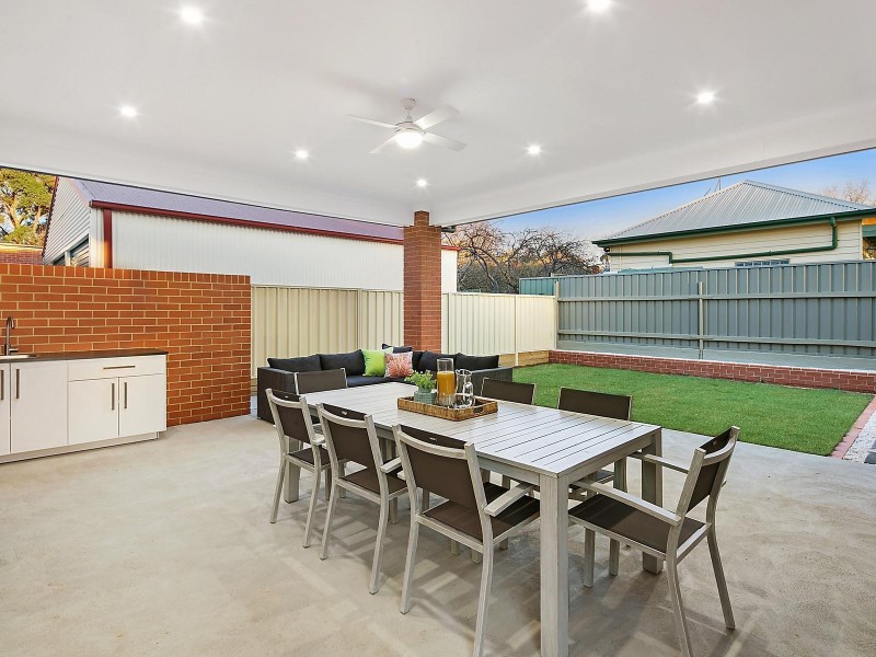 13 Hayes Street, Queanbeyan NSW 2620