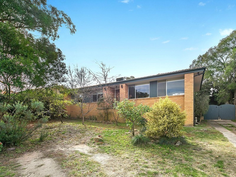 5 Dempster Place, Kambah ACT 2902