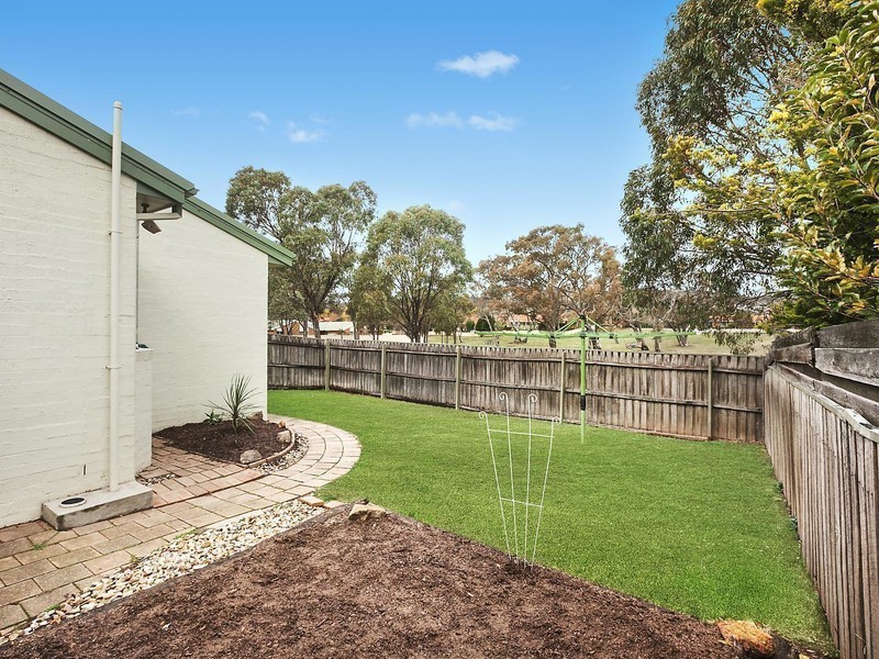8/4 Brudenell Drive, Jerrabomberra NSW 2619