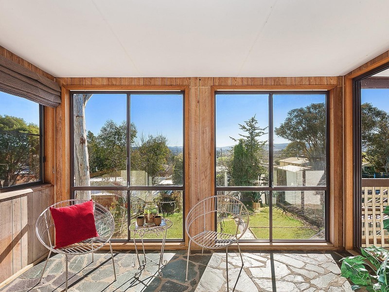 12 Hillbar Rise, Queanbeyan NSW 2620