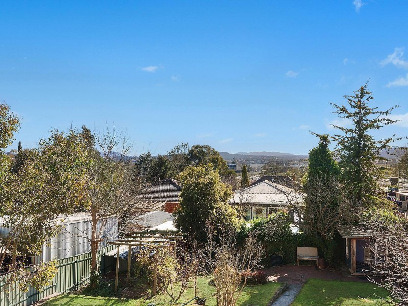 12 Hillbar Rise, Queanbeyan NSW 2620