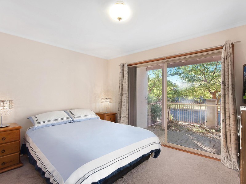 24 Port Jackson Circuit, Phillip ACT 2606