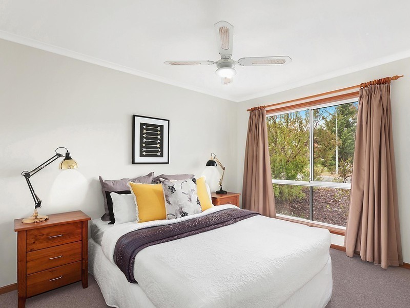 17 Beazley Crescent, Calwell ACT 2905