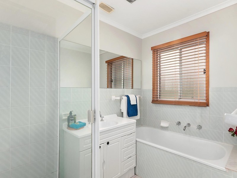 17 Beazley Crescent, Calwell ACT 2905