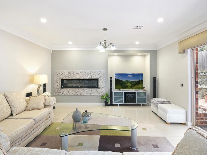 25 Esmond Avenue, Jerrabomberra NSW 2619