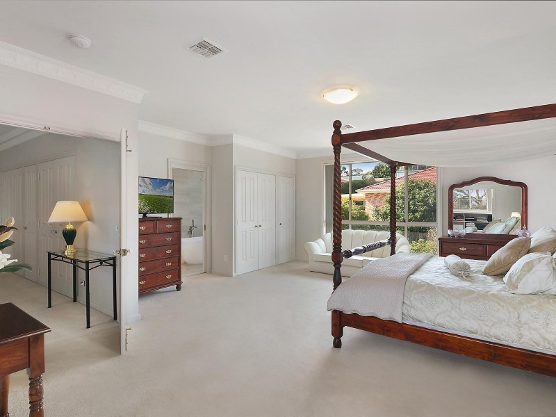 25 Esmond Avenue, Jerrabomberra NSW 2619